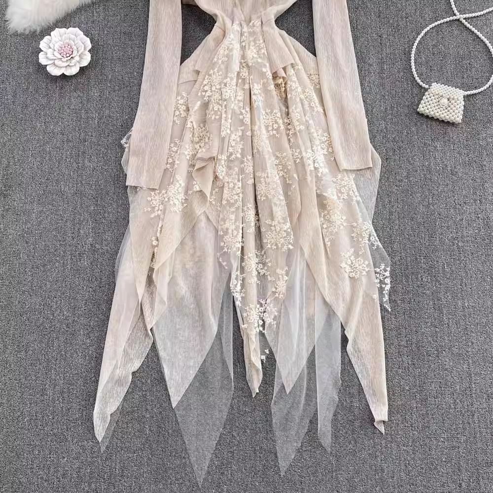 Retro Long Sleeves Irregular Round Neck Lace Fairy Dress 1452