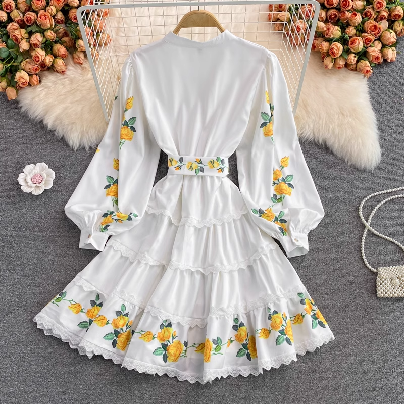 Retro Mid Length Puff Sleeves Lace V Neck Printed Dress 1388