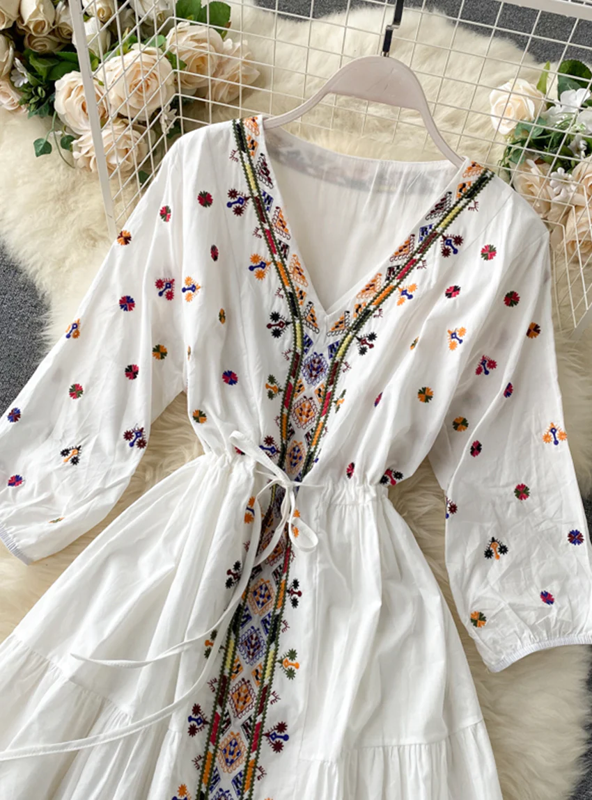 A line v neck embroidery long sleeve dress 3